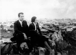 Arturo Despouey con su hermana Alma France Despouey.
Montevideo, 1930