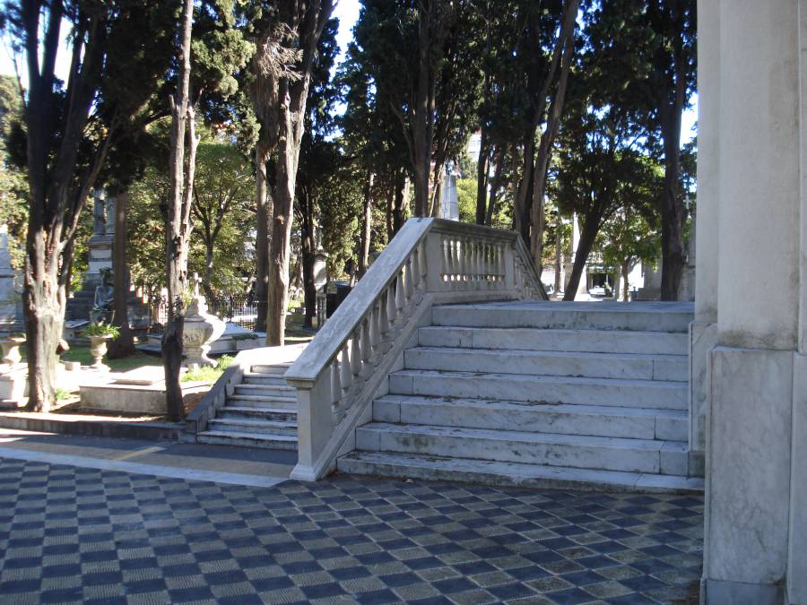 Escalinatas de acceso al Panteón