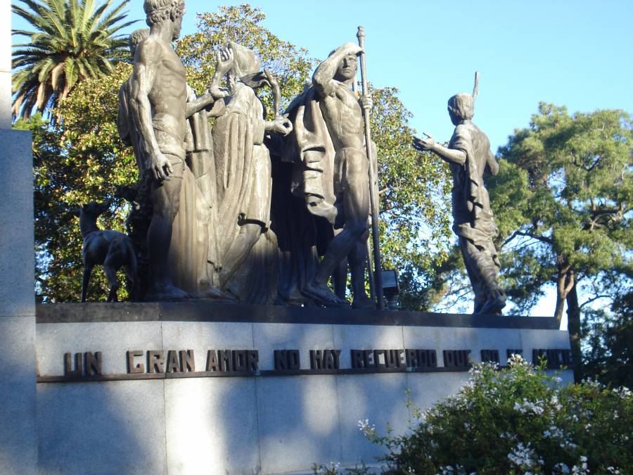 Monumento a José Enrique Rodó, "Los seis peregrinos"